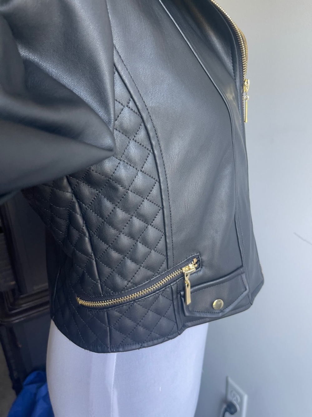 GUESS leather jacket - Picture 7 of 7